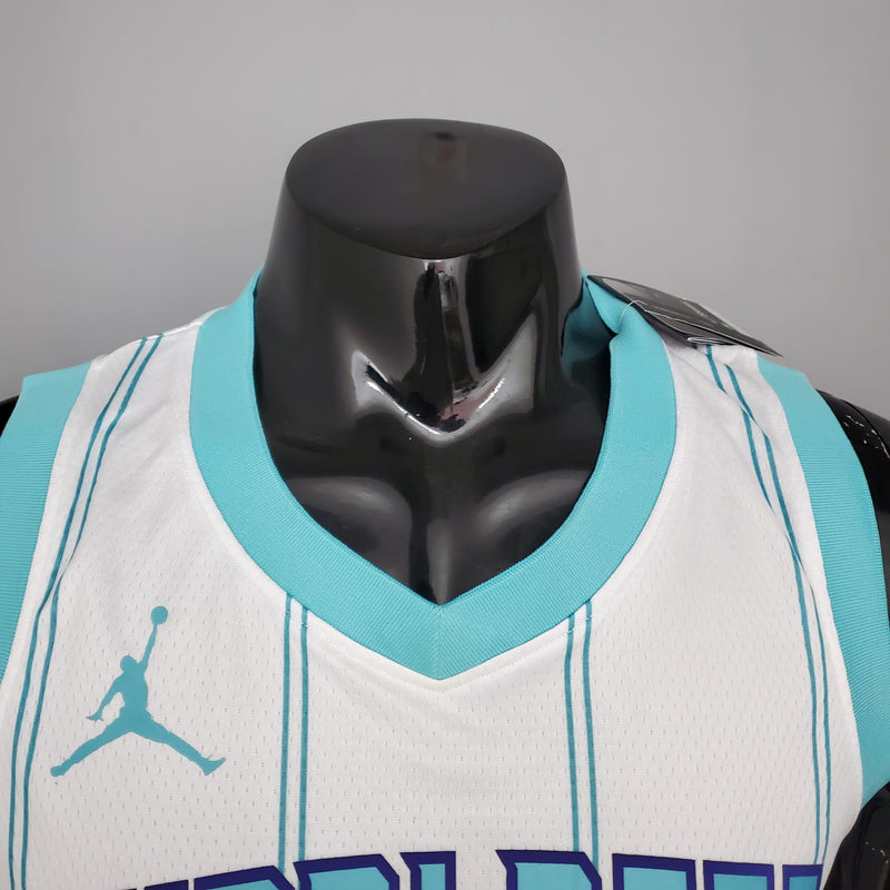 Regata NBA Charlotte Hornets - LaMello Ball