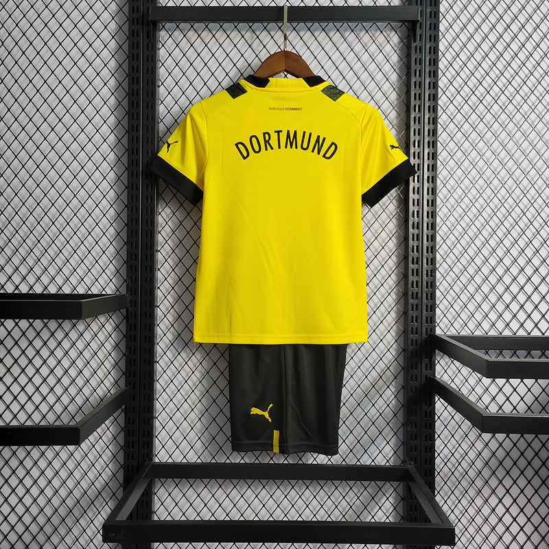 KIT INFANTIL DO BORUCIA DORTMUND 23/24 AMARELO